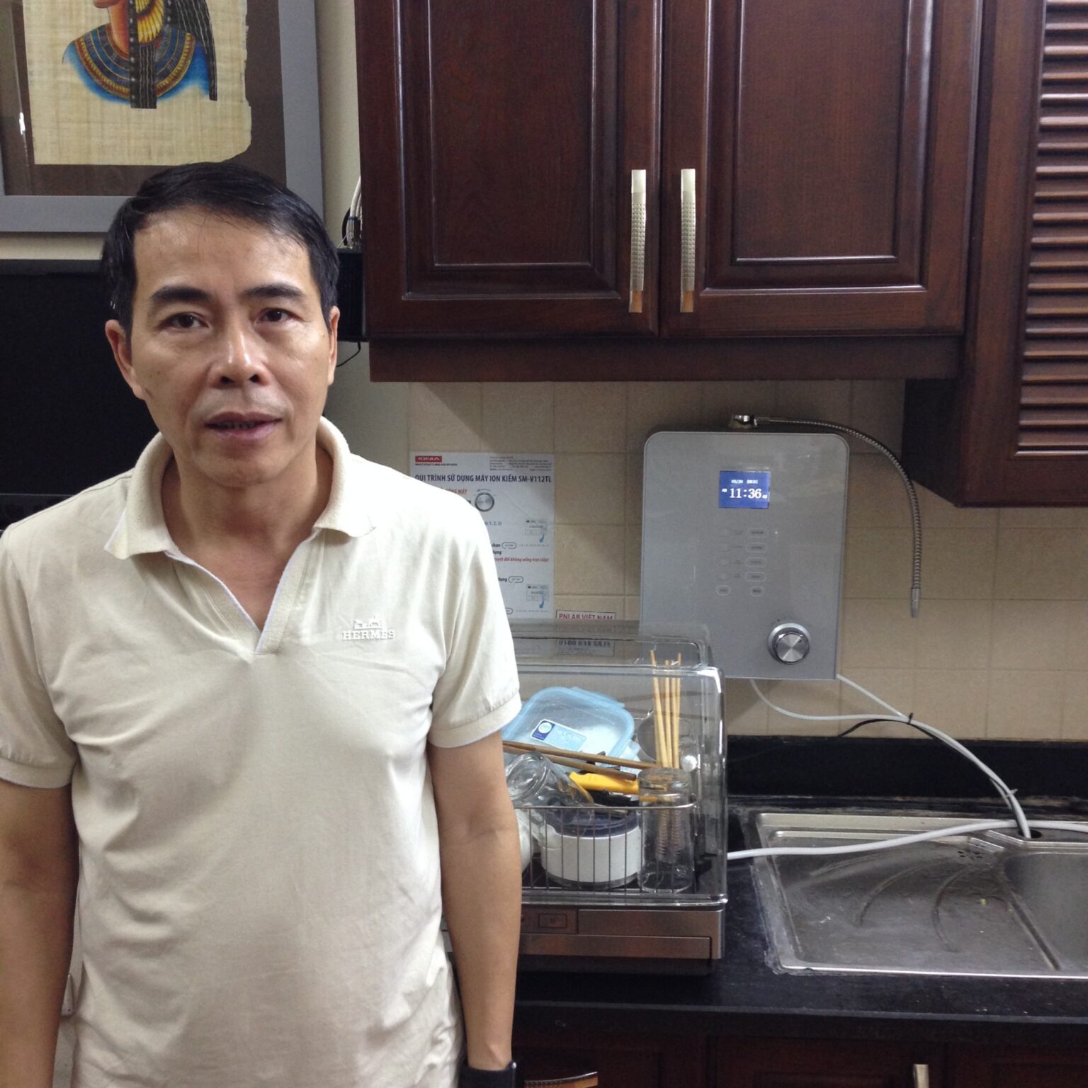 nh Anh Hùng Khách IONIA máy lọc nước ion kiềm lắp 30 3 2016 e1459411842243